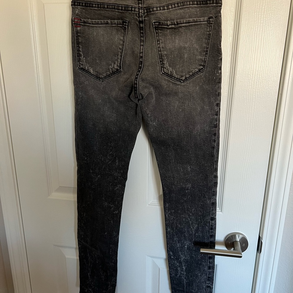 BDG Jeans - Picture 7 of 9